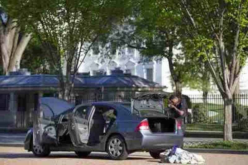 Δείτε πώς έκαναν το αυτοκίνητο υπόπτου που ακολουθούσε τις κόρες του Ομπάμα [εικόνες] | iefimerida.gr 0