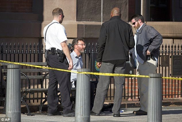 Δείτε πώς έκαναν το αυτοκίνητο υπόπτου που ακολουθούσε τις κόρες του Ομπάμα [εικόνες] | iefimerida.gr 4