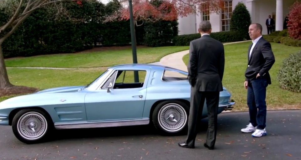 Ο Ομπάμα οδηγεί σπινιάροντας στο Λευκό Οίκο μια vintage Corvette Stingray [εικόνες & βίντεο] | iefimerida.gr 1