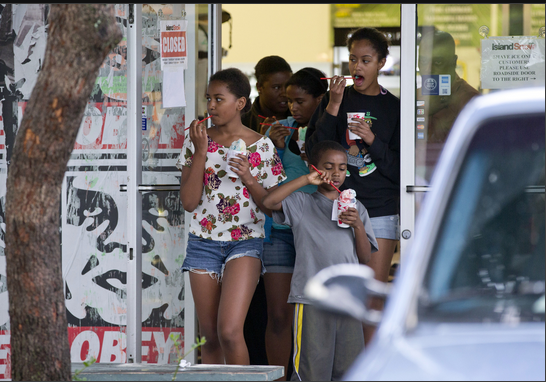 Aυτό είναι το απίστευτα χλιδάτο θέρετρο στη Χαβάη που περνάει ο Ομπάμα τις χριστουγεννιάτικες διακοπές του [εικόνες] | iefimerida.gr 9