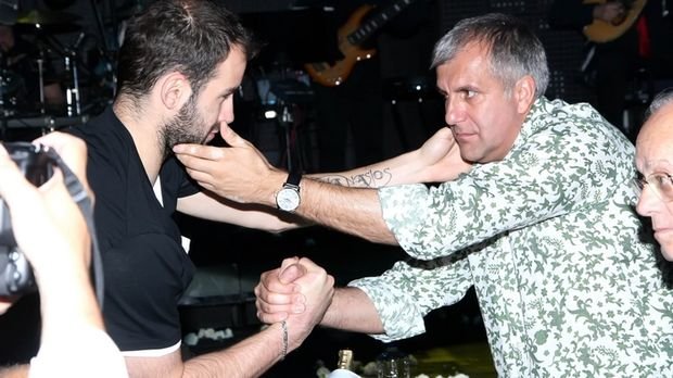 Ομπράντοβιτς – Σπανούλης: Αυτός ο πόλεμος δεν έχει λήξει ακόμη – Ούτε ματιά δεν αντάλλαξαν [εικόνες & βίντεο] | iefimerida.gr 1