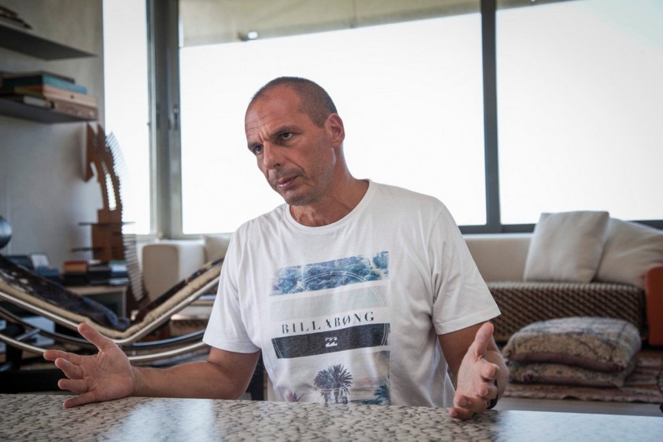 Βαρουφάκης: Δεν θα είμαι υποψήφιος του ΣΥΡΙΖΑ -Δείτε τι λέει σε γαλλικό περιοδικό [εικόνες] | iefimerida.gr 2