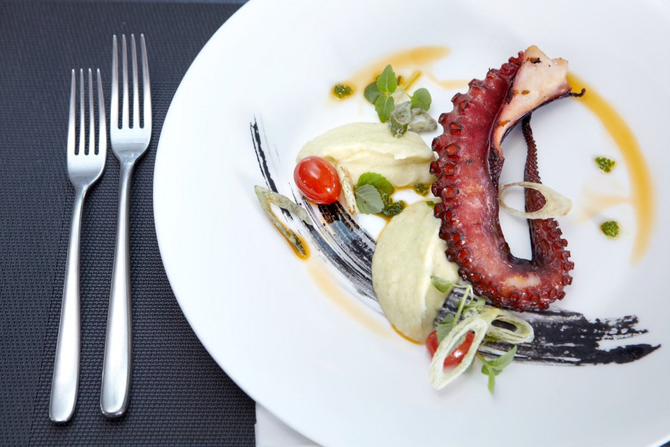 Το Galaxy Bar & Restaurant βάζει τα καλοκαιρινά του! | iefimerida.gr 1