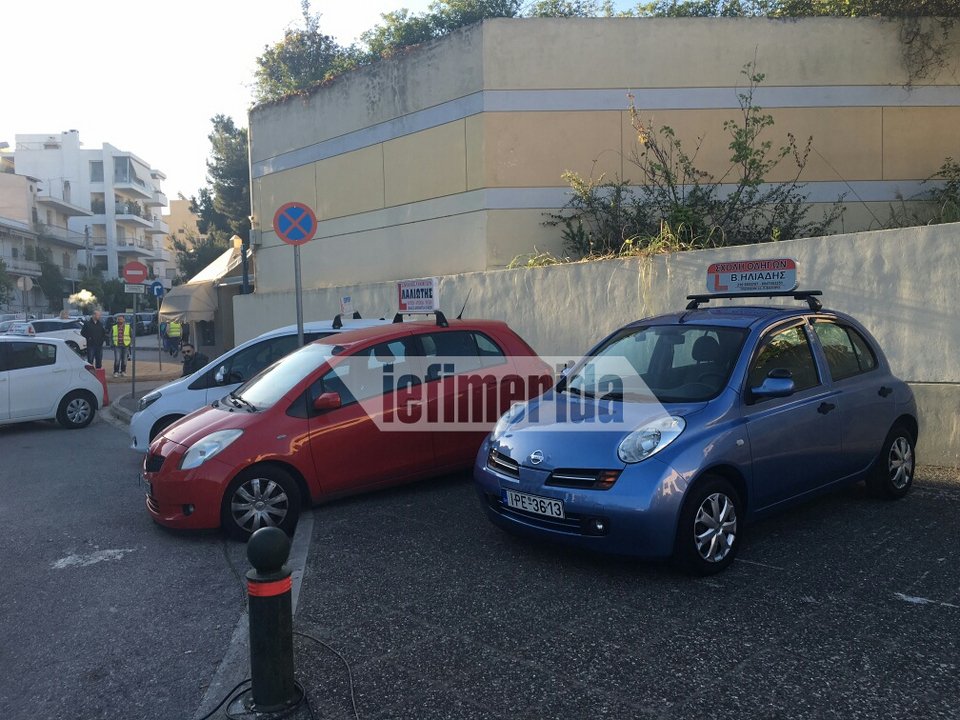 Υπό κατάληψη το υπουργείο Μεταφορών από τους εκπαιδευτές οδήγησης -Απλήρωτοι οι εξεταστές [εικόνες] | iefimerida.gr 0