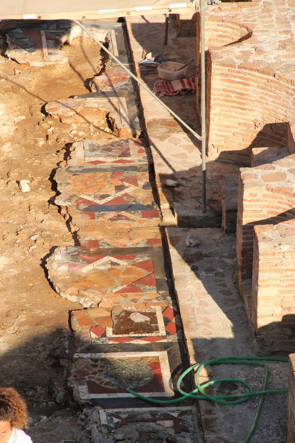 Το μεγαλείο του Ρωμαϊκού Ωδείου στην αρχαία Νικόπολη ξεδιπλώνεται -Τον Ιούνιο ολοκληρώνονται οι εργασίες ανάδειξης [εικόνες] | iefimerida.gr 3