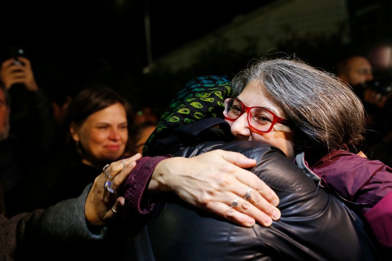 Τουρκία: Προσωρινή αποφυλάκιση 8 ακτιβιστών για τα ανθρώπινα δικαιώματα [εικόνες] | iefimerida.gr 5