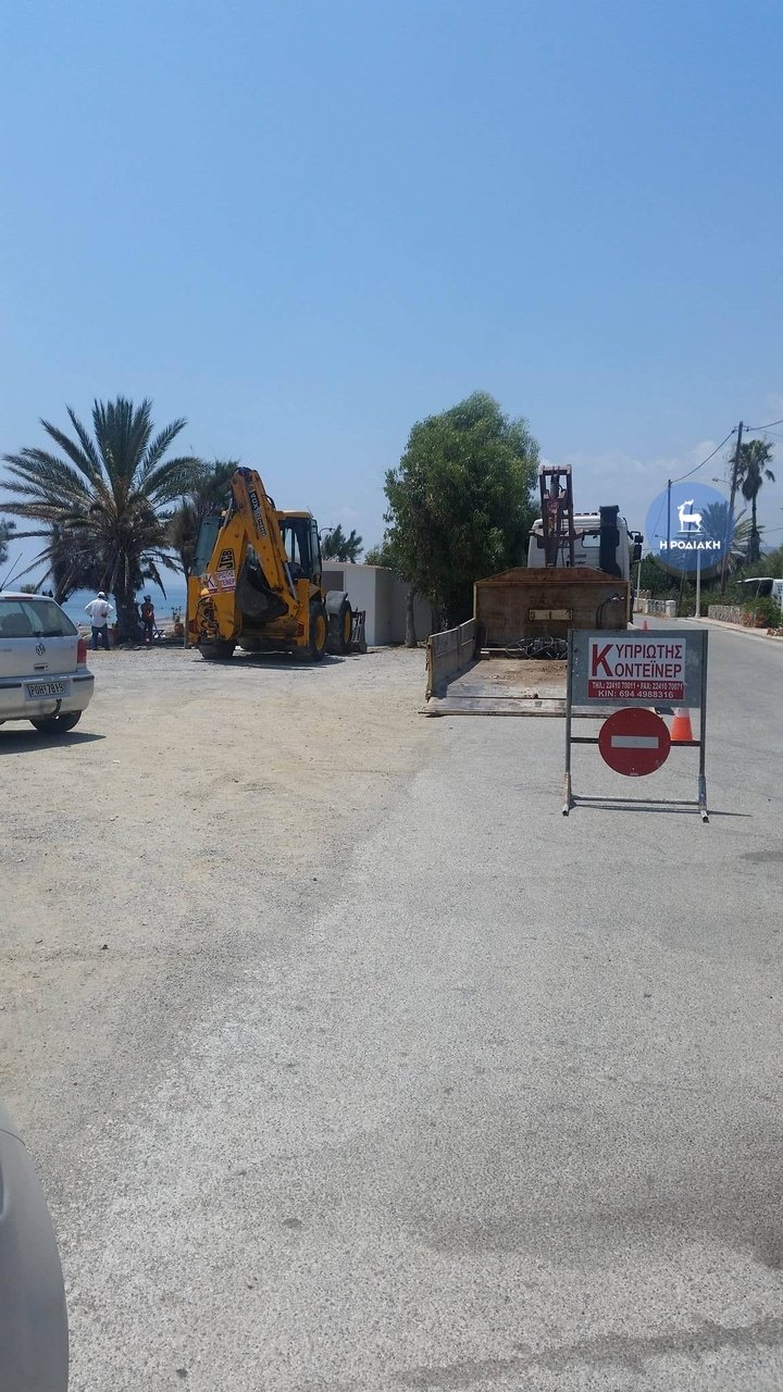 Ρόδος: Κατεδάφισαν μικρό οίκημα σε παραλία του νησιού που ήταν αυθαίρετο [εικόνες & βίντεο] | iefimerida.gr 0