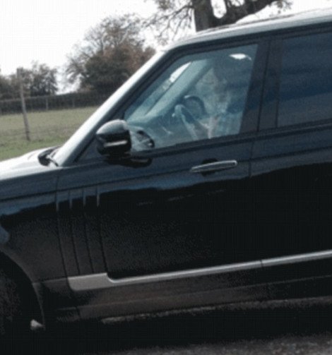 Τι μπορεί να συμβεί αν χαλάσει το αυτοκίνητό σου κοντά στο σπίτι της Κέιτ Μίντλετον -Παθόντες περιγράφουν [εικόνες] | iefimerida.gr 1