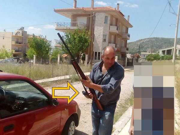 Δείτε τον αντιδήμαρχο Φυλής να ρίχνει μπαλωθιές σε κρητικό γλέντι -«Ηταν η κακιά στιγμή, συγγνώμη» [εικόνες] | iefimerida.gr 1