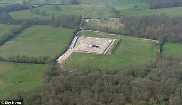 Ανακάλυψαν τεράστιο κοίτασμα πετρελαίου μια ανάσα από το Λονδίνο [εικόνες] | iefimerida.gr 1