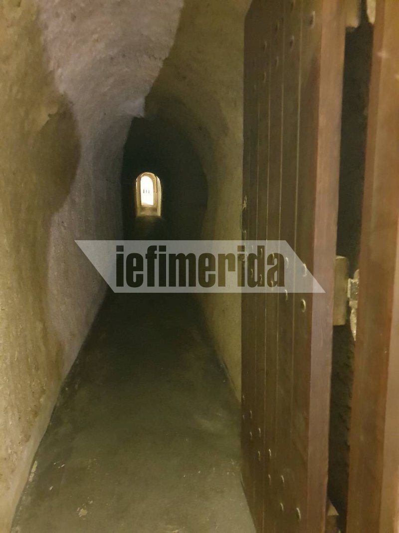 Αχανείς διάδρομοι στο οινοποιείο