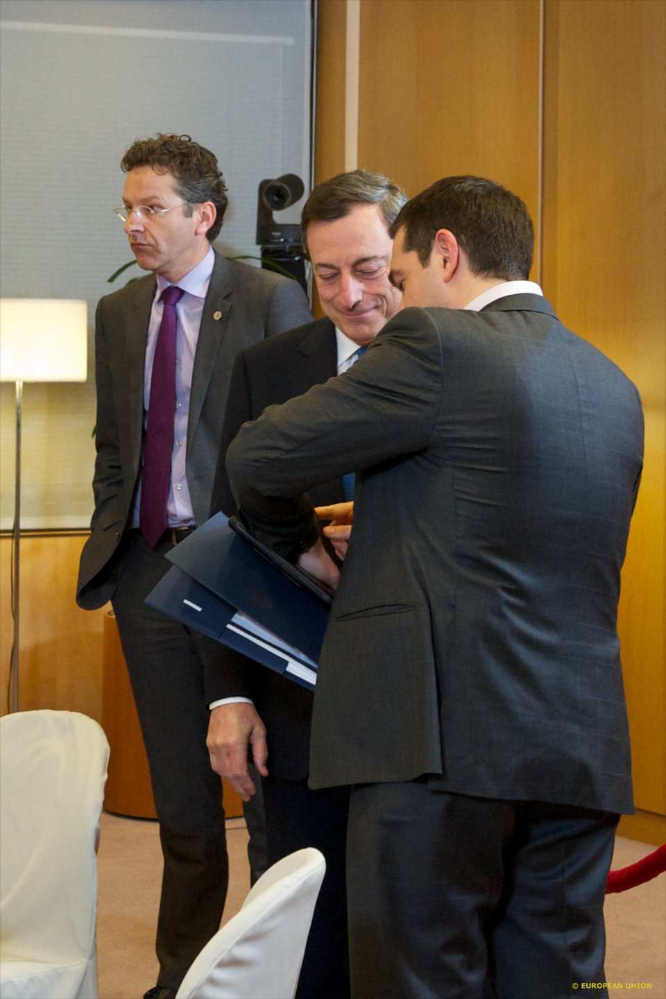 Μίνι Σύνοδος Κορυφής για την Ελλάδα: Γιατί η επταμερής έγινε... οκταμερής [εικόνες & βίντεο] | iefimerida.gr 5