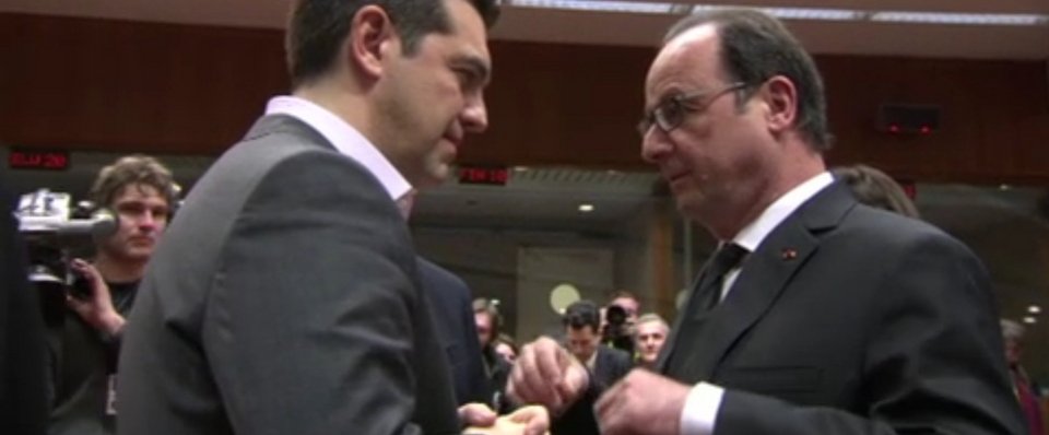 Η στιγμή που ο Ολάντ λέει στον Τσίπρα: Λύση απόψε, Αλέξη [εικόνες και βίντεο] | iefimerida.gr 4