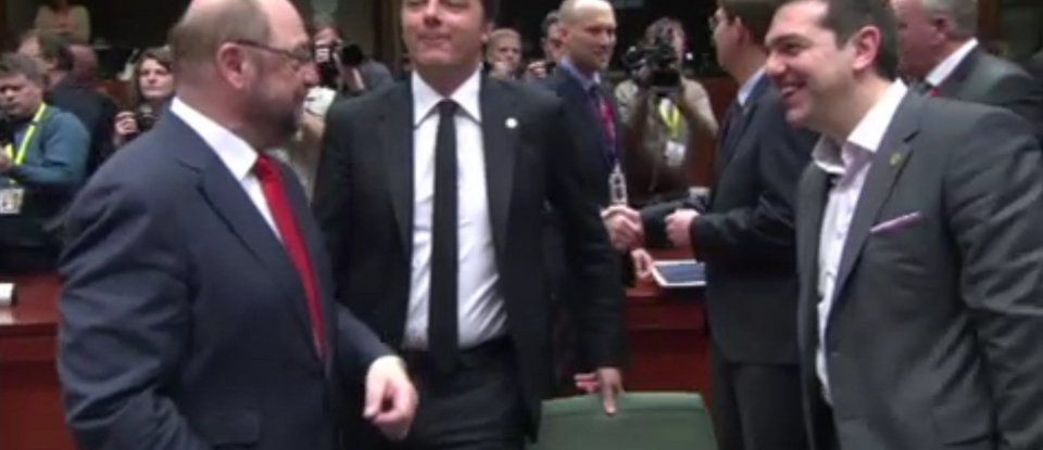 Η στιγμή που ο Ολάντ λέει στον Τσίπρα: Λύση απόψε, Αλέξη [εικόνες και βίντεο] | iefimerida.gr 6