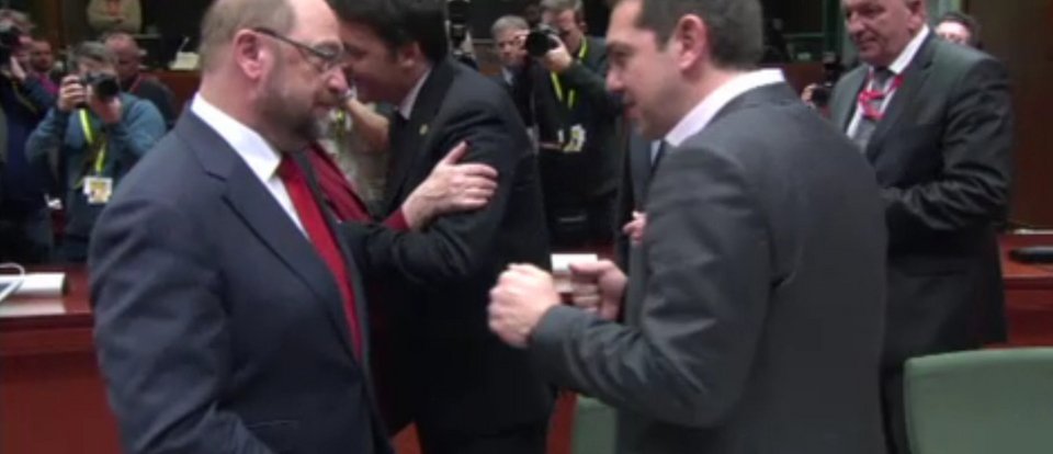 Η στιγμή που ο Ολάντ λέει στον Τσίπρα: Λύση απόψε, Αλέξη [εικόνες και βίντεο] | iefimerida.gr 9