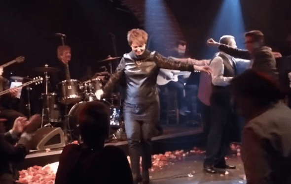 Τι απάντησε η Ολγα Γεροβασίλη στην κριτική για το ζεϊμπέκικο που χόρεψε [βίντεο] | iefimerida.gr 0