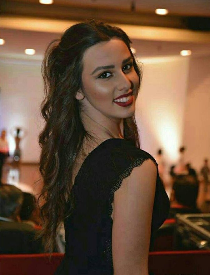 Αυτή είναι η βασίλισσα του φετινού Καρναβαλιού της Πάτρας -Μεσογειακή, με καμπύλες [εικόνες] | iefimerida.gr 1