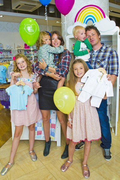 Διαρρήκτες «σήκωσαν» το υπέροχο σπίτι του Τζέιμι Ολιβερ -Ενα μοναδικό βρετανικό 4ώροφο [εικόνες] | iefimerida.gr 3