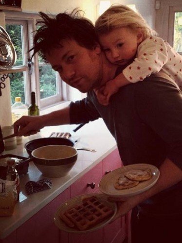 Διαρρήκτες «σήκωσαν» το υπέροχο σπίτι του Τζέιμι Ολιβερ -Ενα μοναδικό βρετανικό 4ώροφο [εικόνες] | iefimerida.gr 2