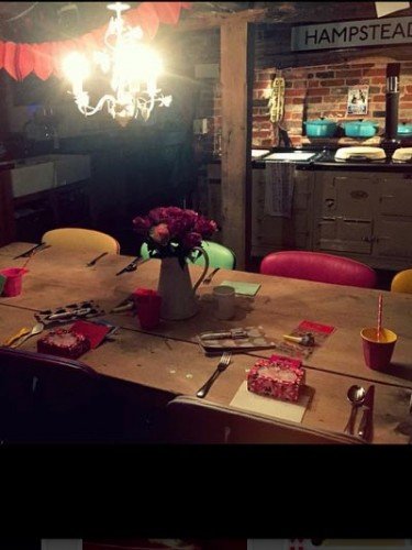 Διαρρήκτες «σήκωσαν» το υπέροχο σπίτι του Τζέιμι Ολιβερ -Ενα μοναδικό βρετανικό 4ώροφο [εικόνες] | iefimerida.gr 16