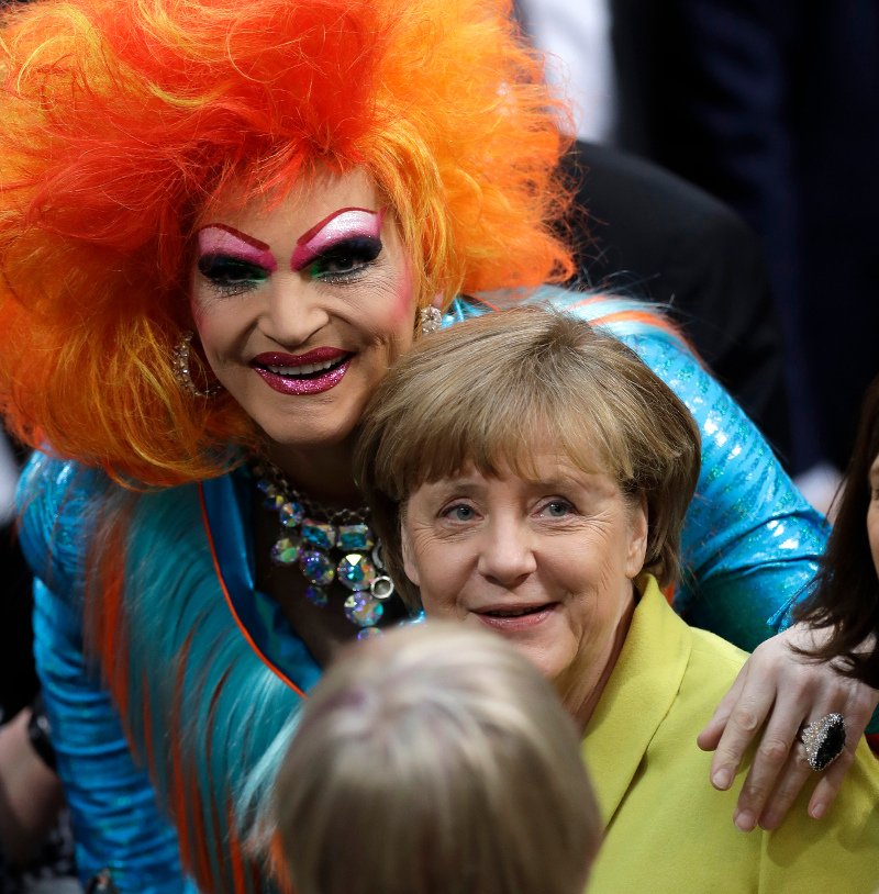 H Drag Queen που εξέλεξε Γερμανό Πρόεδρο και τράβηξε την προσοχή της Μέρκελ! [εικόνες] | iefimerida.gr 3