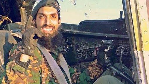 Ολλανδός εντάχθηκε στο ISIS, έγινε τζιχαντιστής και ποστάρει για τη ζωή του στο Tumblr -Οι απαντήσεις σοκ στις ερωτήσεις που του κάνουν άλλοι χρήστες [εικόνες] | iefimerida.gr 8