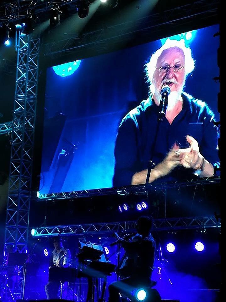 Μαγεία στο Καλλιμάρμαρο -60.000 κόσμου στον Σαββόπουλο για το «Ολοι μαζί μπορούμε» [εικόνες & βίντεο]  | iefimerida.gr 2