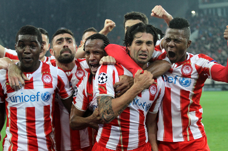 Ιστορική νίκη για τον Ολυμπιακό: 2-0 τη Μάντσεστερ με επιβλητική εμφάνιση [εικόνες&βίντεο] | iefimerida.gr 4