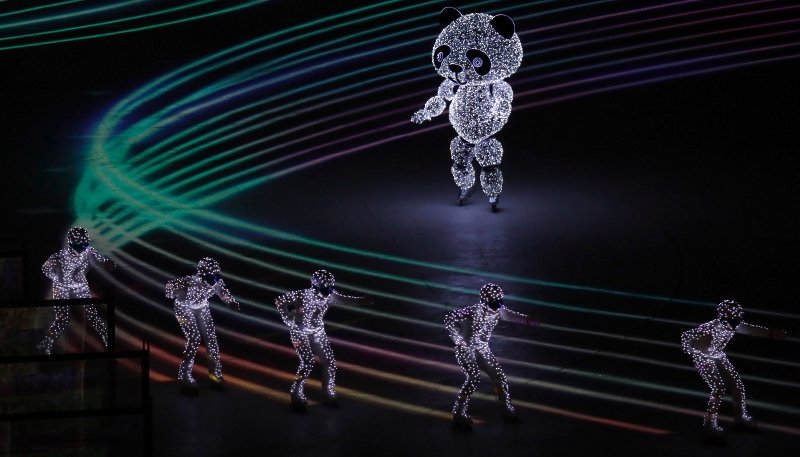 Η εντυπωσιακή τελετή λήξης των Χειμερινών Ολυμπιακών Αγώνων -Η Ιβάνκα, το πελώριο πάντα και τα δεκάδες πυροτεχνήματα [εικόνες & βίντεο] | iefimerida.gr 4