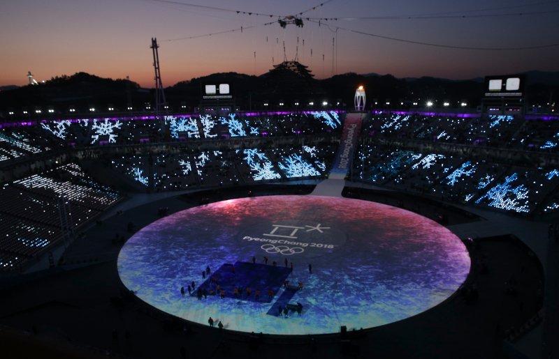 Η εντυπωσιακή τελετή λήξης των Χειμερινών Ολυμπιακών Αγώνων -Η Ιβάνκα, το πελώριο πάντα και τα δεκάδες πυροτεχνήματα [εικόνες & βίντεο] | iefimerida.gr 11