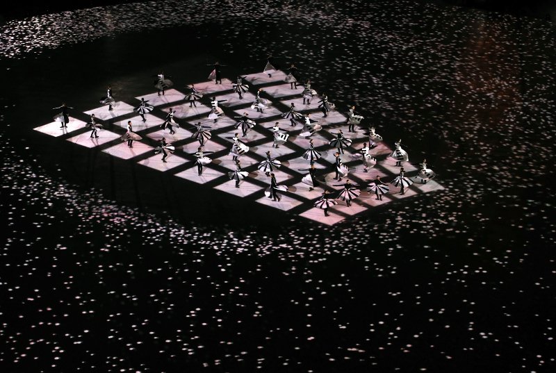 Η εντυπωσιακή τελετή λήξης των Χειμερινών Ολυμπιακών Αγώνων -Η Ιβάνκα, το πελώριο πάντα και τα δεκάδες πυροτεχνήματα [εικόνες & βίντεο] | iefimerida.gr 10