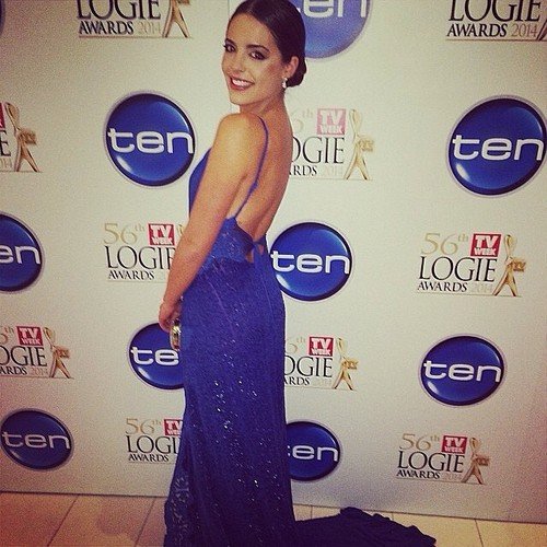 Η μελαχρινή Ελληνίδα θεά που έχει τρελάνει τους Αυστραλούς -Το σέξι μοντέλο που έγινε επιτυχημένη ηθοποιός [εικόνες] | iefimerida.gr 3