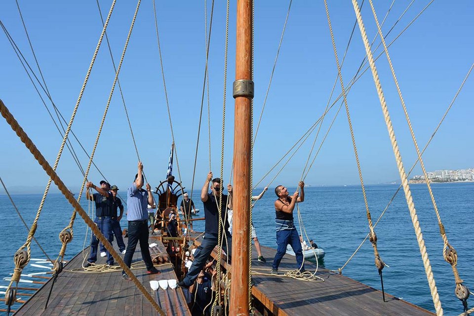  Aνοιξε πανιά η τριήρης «Ολυμπιάς» -Πότε και πού μπορούν να κωπηλατήσουν πολίτες [εικόνες & λίστα] | iefimerida.gr 5