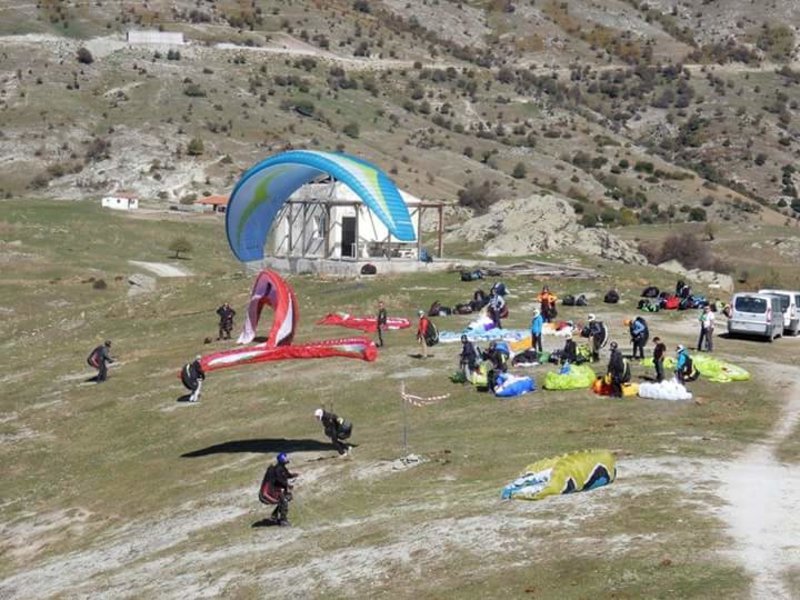 Κινέζοι τουρίστες προσγειώθηκαν στον Ολυμπο -Κάνοντας παραπέντε [εικόνες] | iefimerida.gr 0