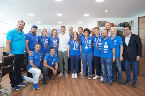 Συνάντηση Μητσοτάκη-Ολυμπιακής Ομάδας Κωφών: Ο αγώνας σας ακουμπάει στις καρδιές όλων [εικόνες] | iefimerida.gr 4