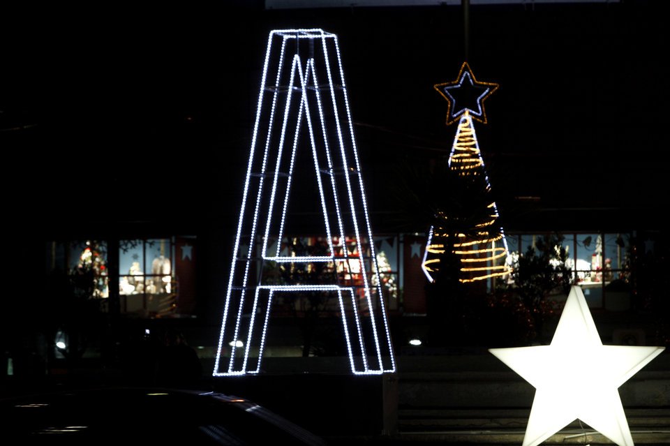 H Oμόνοια όμορφη όπως δεν την έχουμε ξαναδεί τα τελευταία χρόνια: Η νέα καρτ ποστάλ της ελπίδας [εικόνες] | iefimerida.gr 0