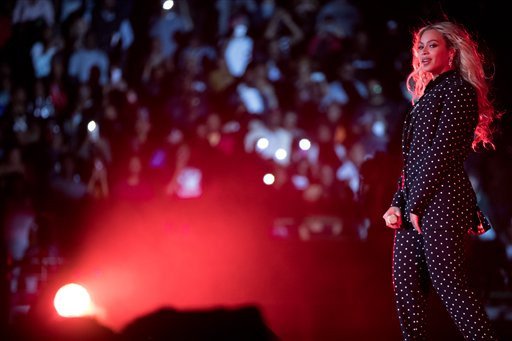 Οι σταρ που αποδεικνύουν ότι η ομορφιά δεν έχει ηλικία -Θεές στα 50 και τα 60 [εικόνες] | iefimerida.gr 5