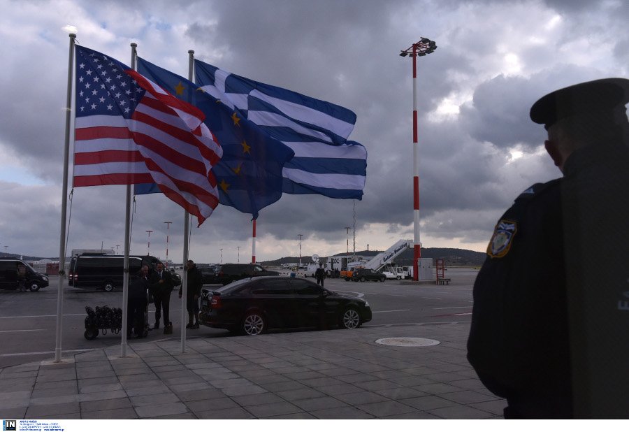 Εφτασε ο Μπαράκ Ομπάμα στην Αθήνα -Στις 13:30 στον Πρόεδρο της Δημοκρατίας | iefimerida.gr 10