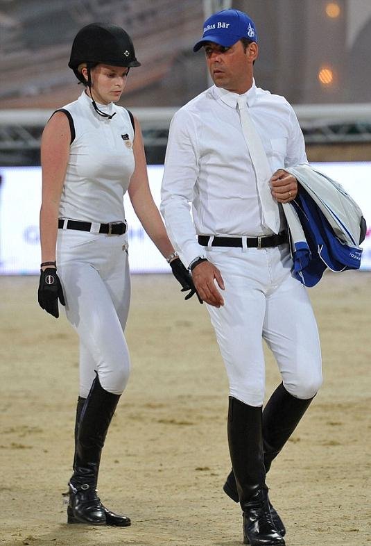 Ο σύζυγος της Αθηνάς Ωνάση αποκαλύπτει γιατί δεν έχουν κάνει ακόμα παιδί [εικόνες] | iefimerida.gr 0