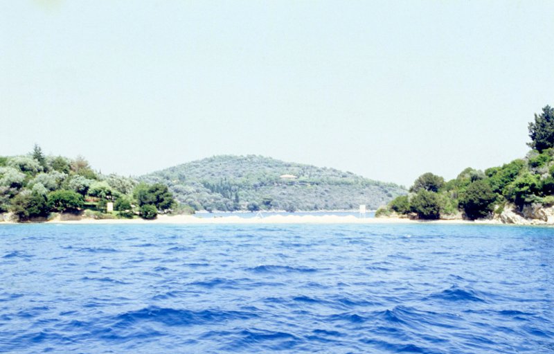 Ριμπολόβλεφ: Πώς έβαλε στο μάτι το Σκορπιό και πώς έγινε το ντιλ με την Αθηνά Ωνάση | iefimerida.gr 6