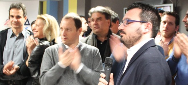 Πρεμιέρα για τον Ανδρέα Ψυχάρη σε κομματική εκδήλωση της ΟΝΝΕΔ [εικόνες] | iefimerida.gr 3