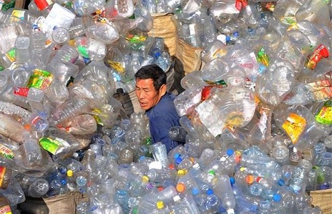 Οχι πια πλαστικά -Ετσι θα πίνουμε το νερό στο μέλλον [εικόνες] | iefimerida.gr 4