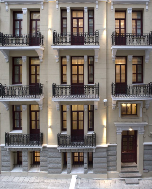 Ξεναγήσεις σε 100 εμβληματικά κτίρια της Θεσσαλονίκης -Ξενοδοχεία, αγορά, Λαδάδικα [εικόνες & βίντεο] | iefimerida.gr 1