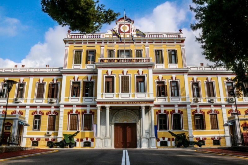 Ξεναγήσεις σε 100 εμβληματικά κτίρια της Θεσσαλονίκης -Ξενοδοχεία, αγορά, Λαδάδικα [εικόνες & βίντεο] | iefimerida.gr 3