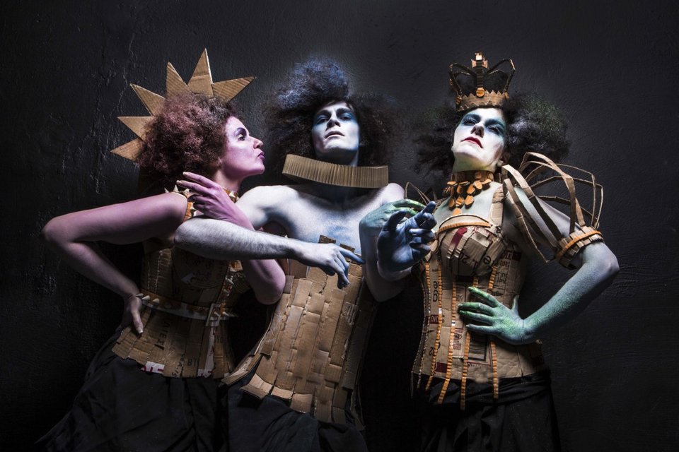 Αναπάντεχο: Η όπερα συναντά τη μόδα στη Λυρική -Συμπράττουν Κωνσταντίνος Ρήγος, Αχιλλέας Χαρίτος  | iefimerida.gr 0