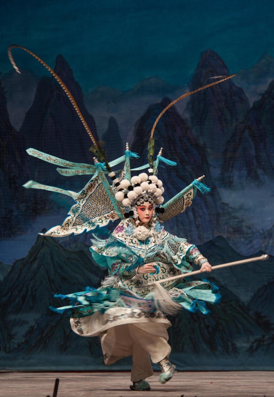 Η περίφημη Οπερα του Πεκίνου στο Μέγαρο -Θα διδάξουν και την τέχνη του μακιγιάζ τους [εικόνες]  | iefimerida.gr 1