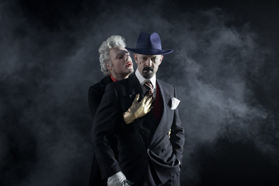 Ο Χουβαρδάς σκηνοθετεί την «Οπερα της πεντάρας» στο Παλλάς [εικόνες] | iefimerida.gr 0