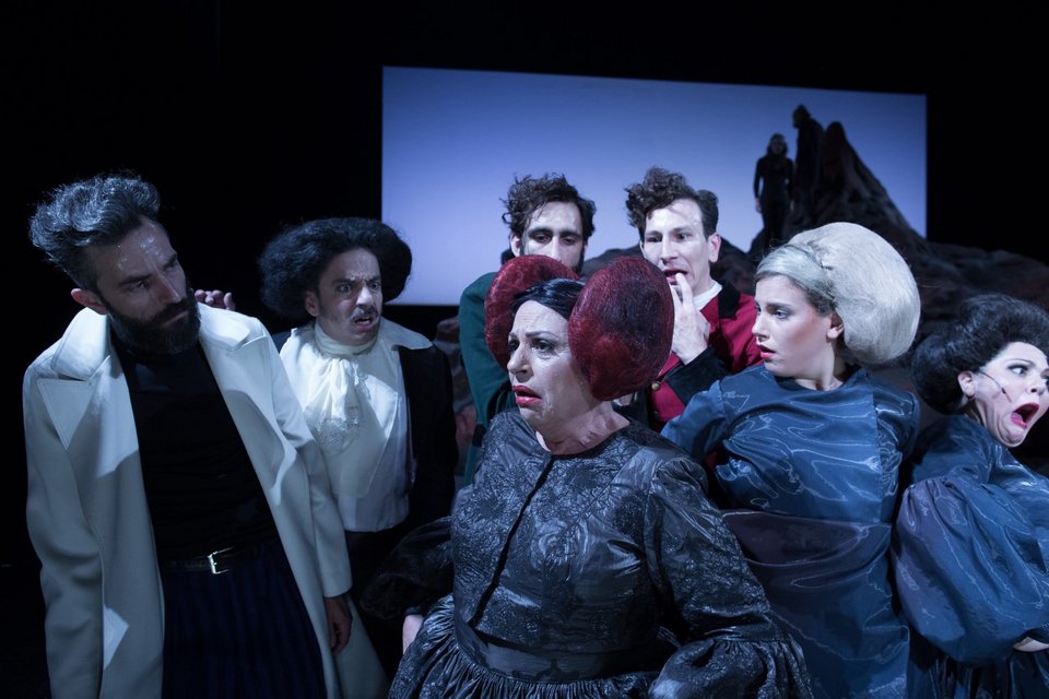 Στις πρόβες της «Οπερέττας» του Εθνικού [εικόνες & βίντεο]  | iefimerida.gr 2