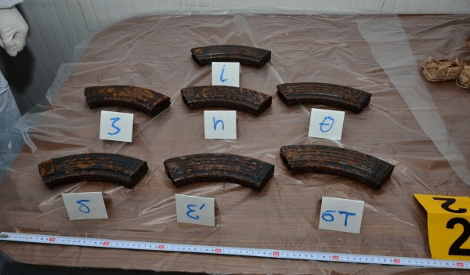 Αυτό είναι το κινητό οπλοστάσιο που βρέθηκε στο αυτοκίνητο – γιάφκα στο Παλαιό Φάληρο [εικόνες] | iefimerida.gr 4