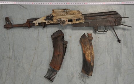 Ο οπλισμός που είχαν στην κατοχή τους οι τέσσερις συλληφθέντες [εικόνες]  | iefimerida.gr 4